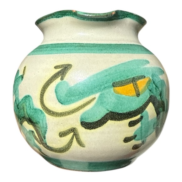 Vintage Tintagel Pottery Dragon Creamer Pitcher Cornwall - Picture 1 of 6